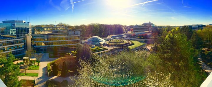 1st place at a hackathon 🏆 and my work exp at Credit Agricole :)